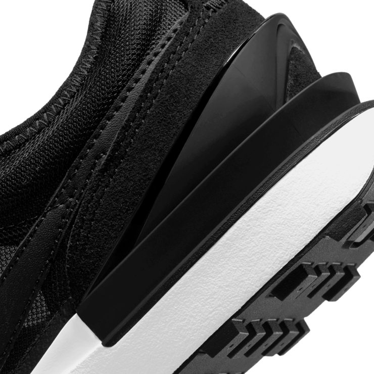 Nike Waffle One GS 'Black' Angle 4