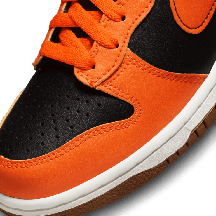 Nike Dunk High Black Safety Orange (GS) Angle 4