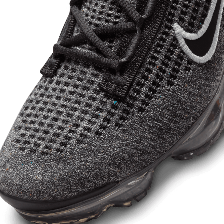 Nike Air VaporMax 2021 Flyknit GS 'Oreo' Angle 4