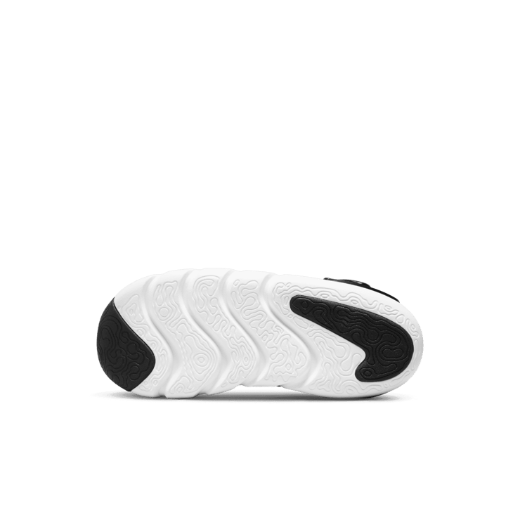 Nike Dynamo Go PS 'Black White' Angle 0
