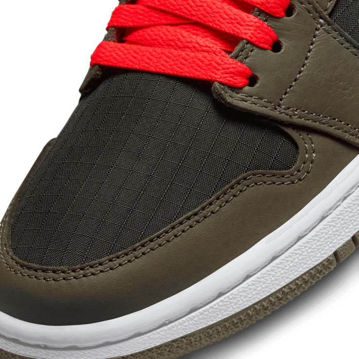 Air Jordan 1 Low SE Light Olive Bright Crimson (W) - DQ6076-002 Air Jordan 1 Low SE Light Olive Bright Crimson (W) - DQ6076-002