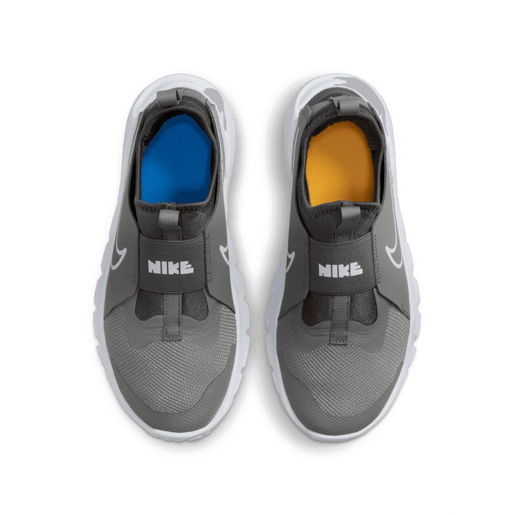 Nike Flex Runner 2 GS 'Flat Pewter' Angle 1
