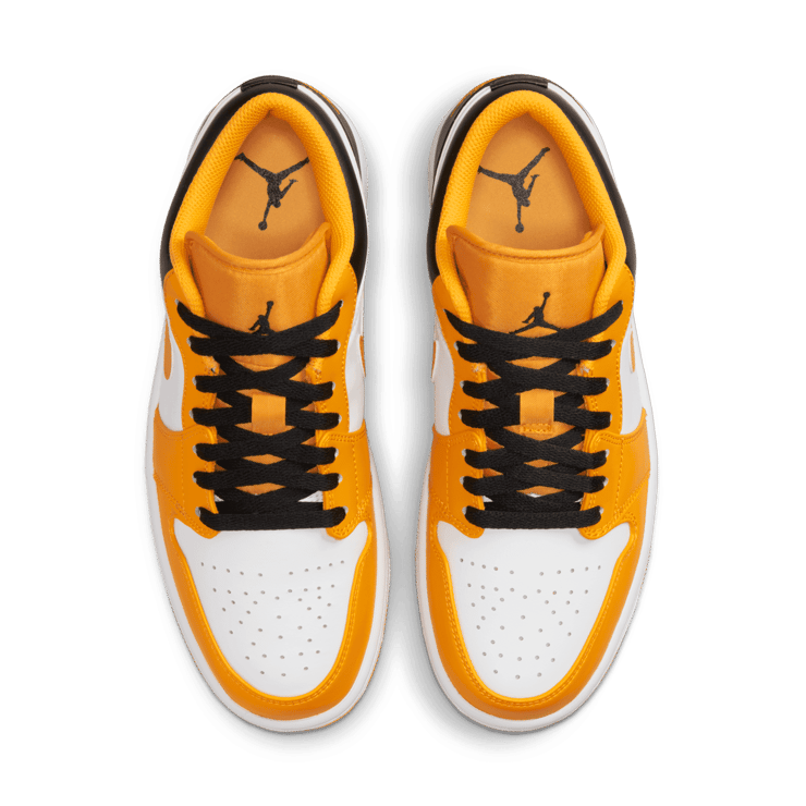 Jordan 1 Low Taxi Angle 1