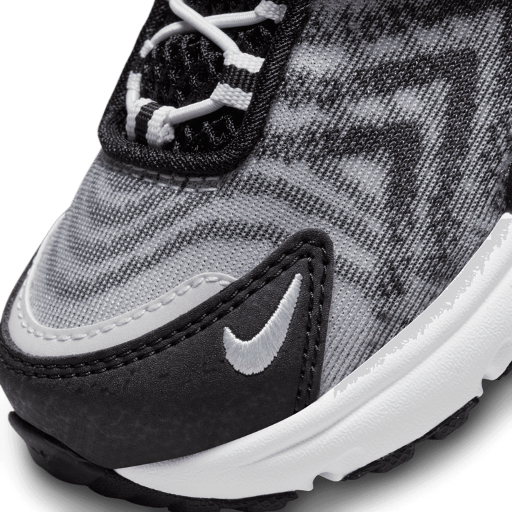 Nike Air Max TW TD 'Black White' Angle 1