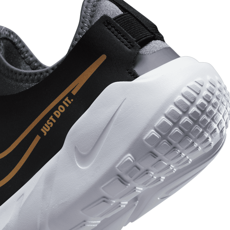 Nike Flex Runner 2 GS 'Black Metallic Gold' Angle 1