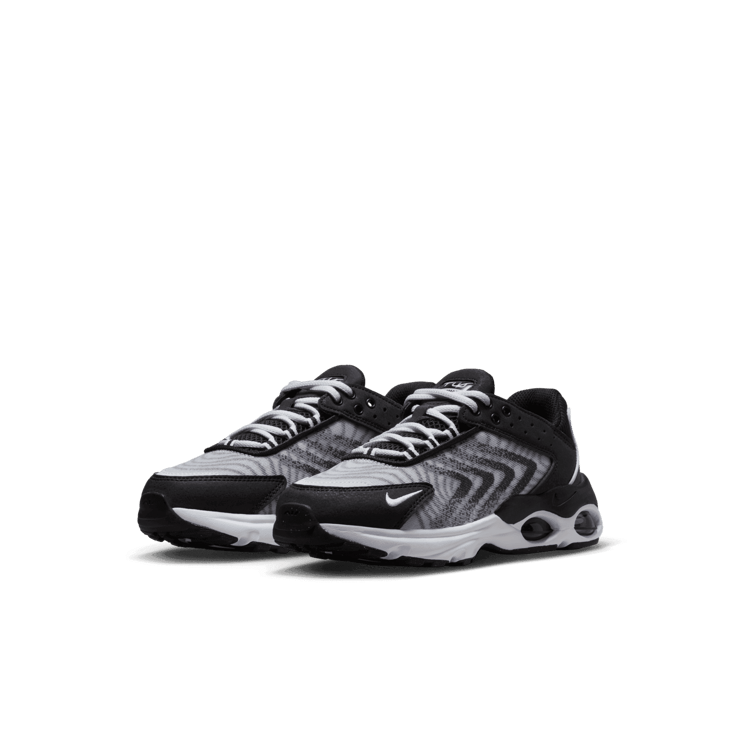Nike Air Max TW GS 'Black White' Angle 2