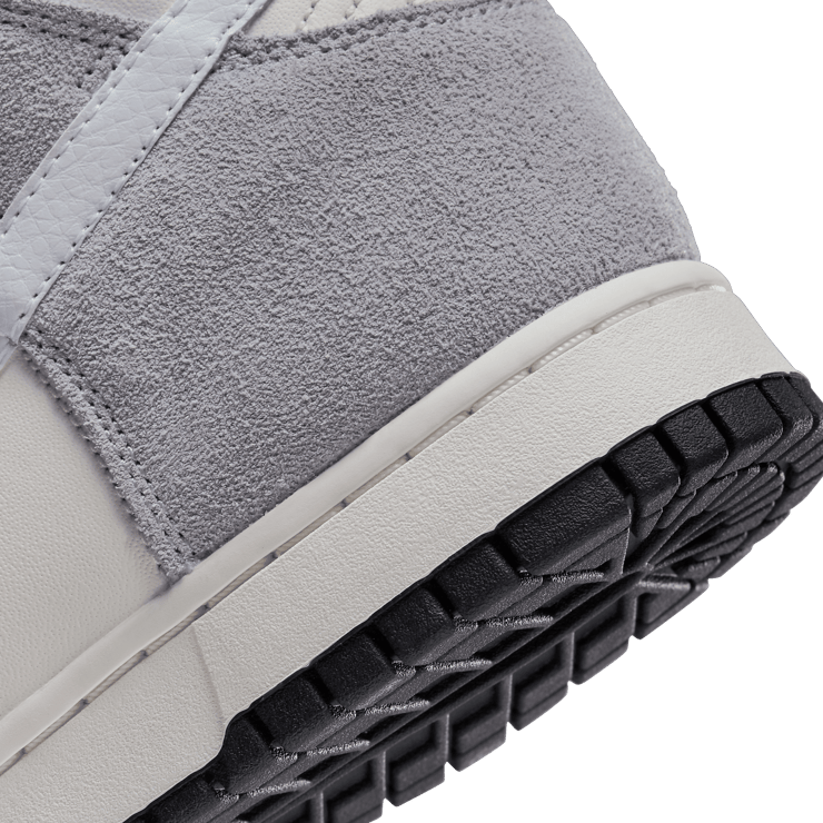 Nike Dunk High Grey Suede White Angle 5