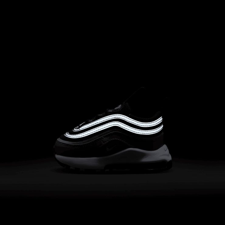 Nike Air Max 97 SE TD 'Black Varsity Red' Angle 4