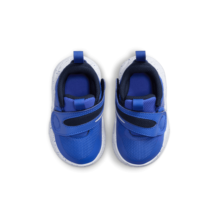 Nike Team Hustle D11 TD 'Hyper Royal' Angle 1