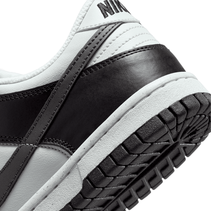 Nike Dunk Low GS 'Black Bright Mandarin' Angle 5