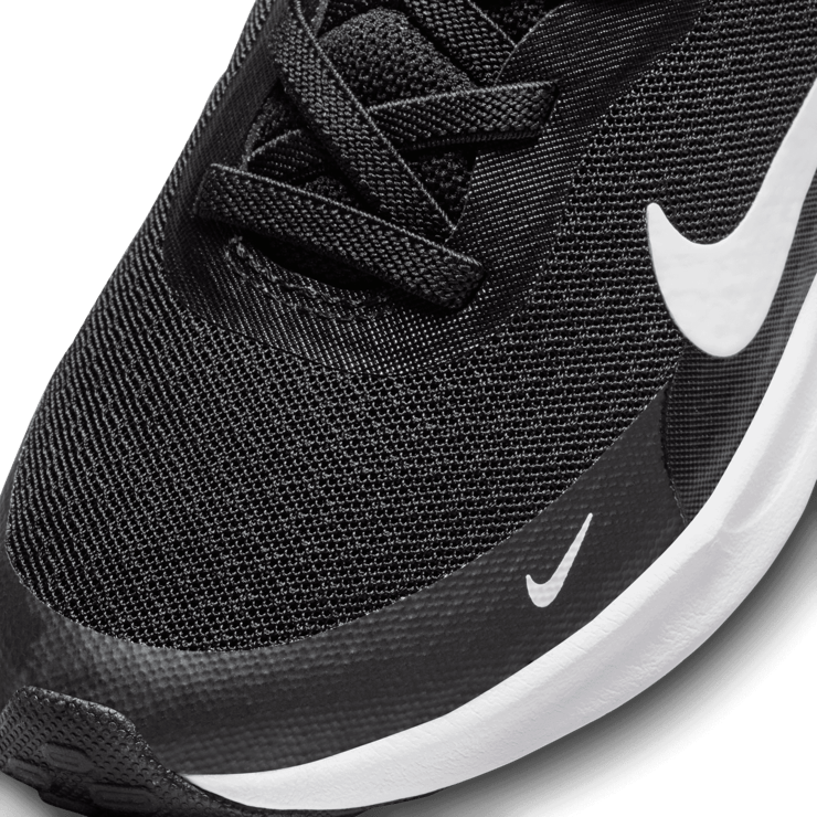 Nike Revolution 7 PS 'Black White' Angle 4