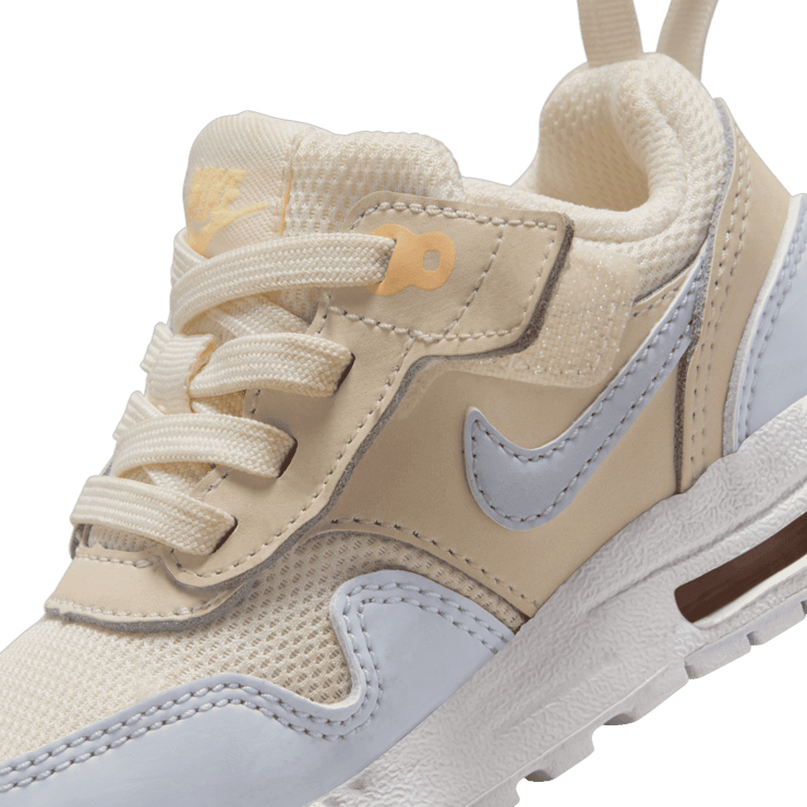 Nike Air Max 1 EasyOn TD 'Melon Tint' Angle 4