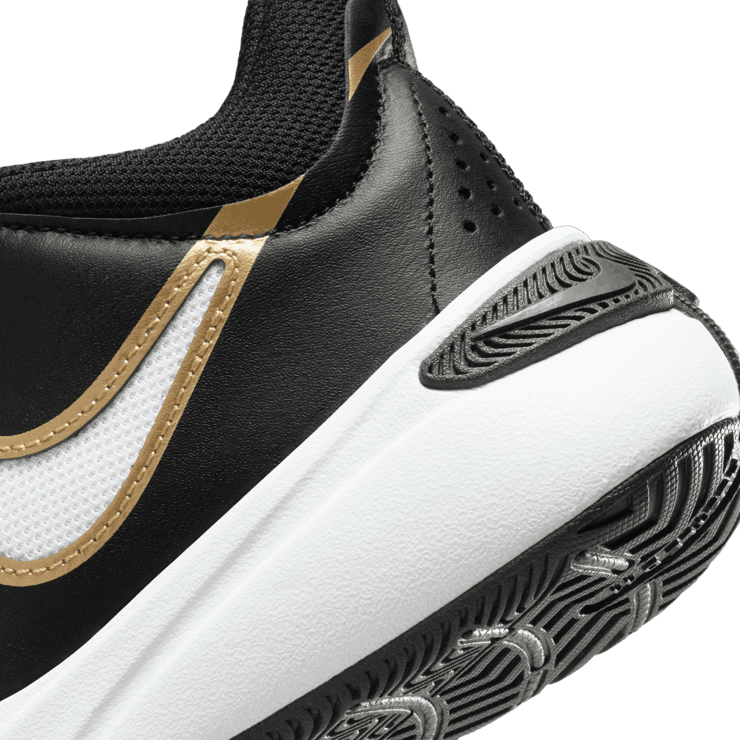 Nike Team Hustle D11 GS 'Black Metallic Gold' Angle 3