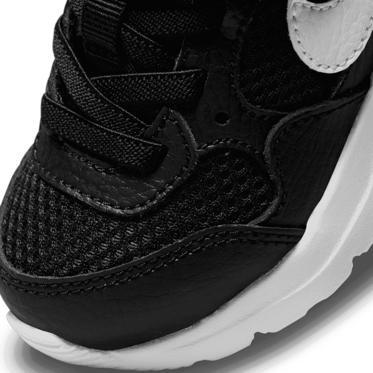 Nike Air Max SC TD 'Black White' Angle 4