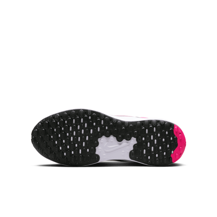 Nike Revolution 7 GS 'Black Hyper Pink' Angle 0