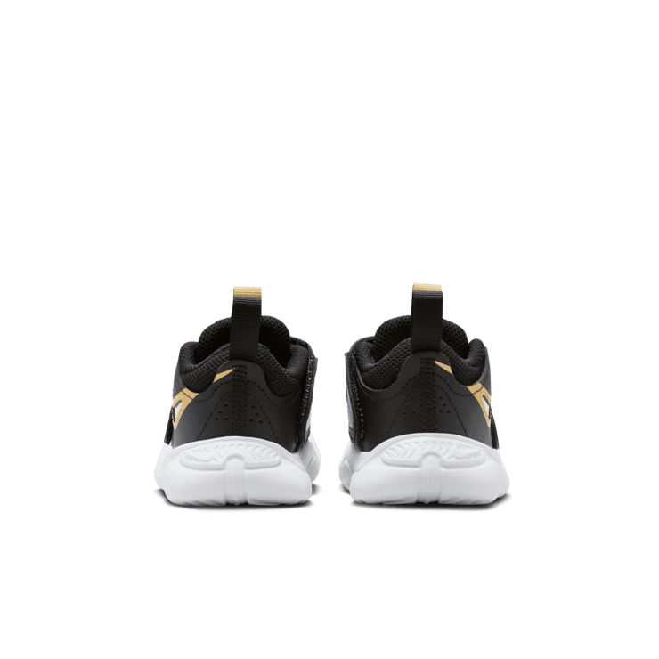 Nike Team Hustle D11 TD 'Black Metallic Gold' Angle 3