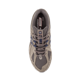 New Balance 1906R Taupe Silver Angle 1