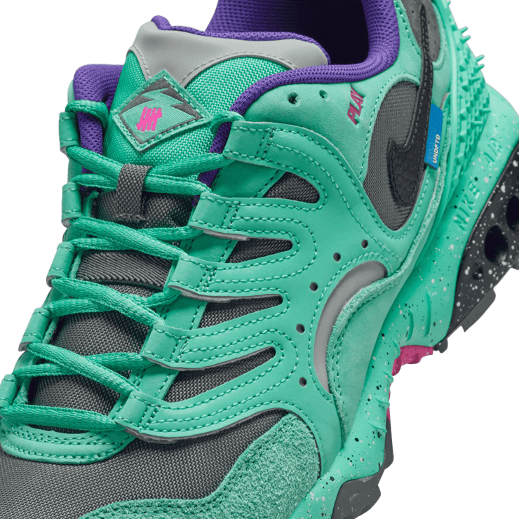 Nike Air Terra Humara Undefeated Light Menta Angle 4
