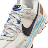 Nike Zoom Vomero 5 Premium Designed by Japan (W) Angle 4