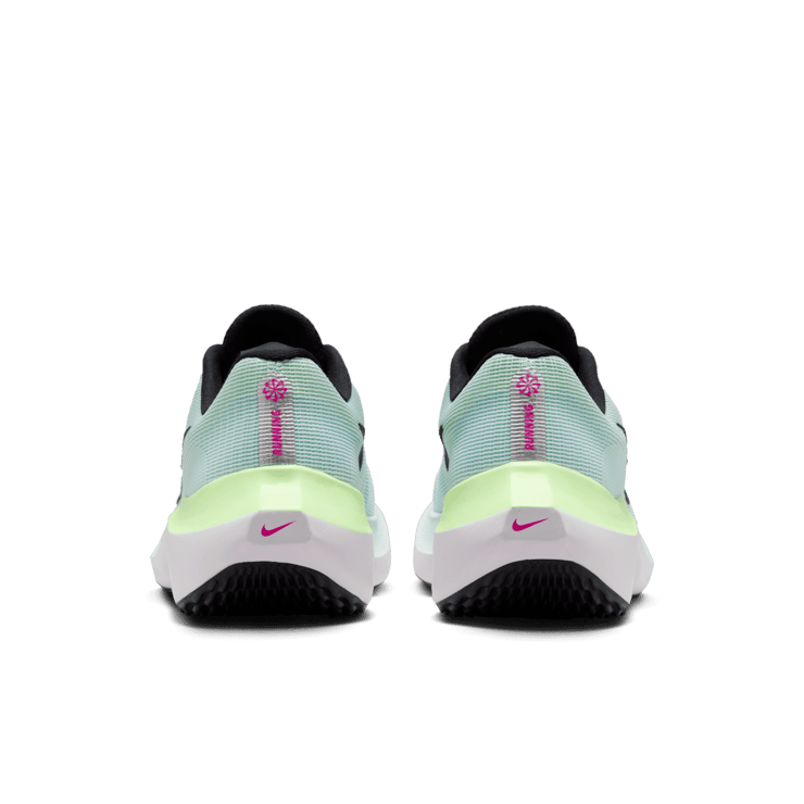 Nike Zoom Fly 5 Road Angle 2