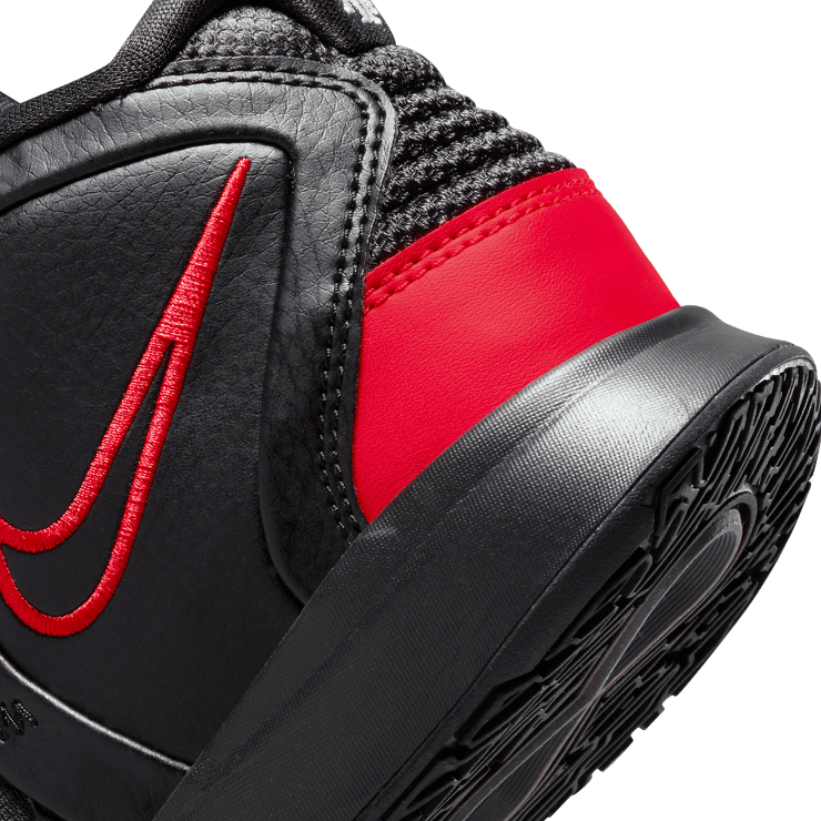 Nike Kyrie Infinity 'Bred' (GS) Angle 5