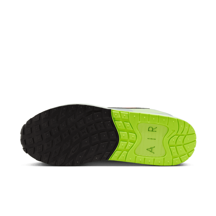 Nike Air Max Solo Angle 0