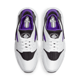 Nike Air Huarache OG 'Purple Punch' 2021 (W) Angle 1