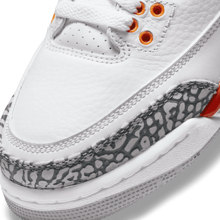 Air Jordan 3 Retro 'Cardinal Red' (GS) Angle 4