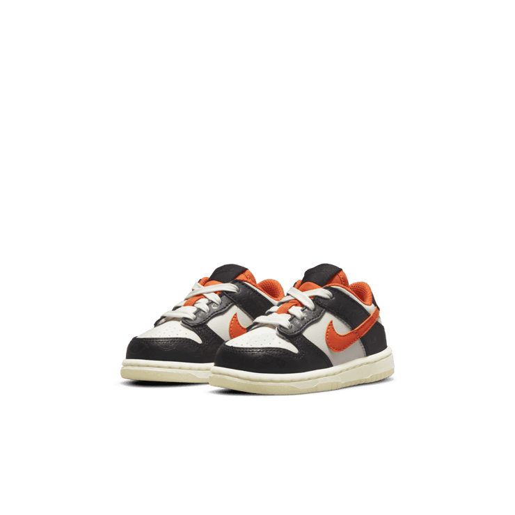Nike Dunk Low Premium 'Halloween' 2021 (TD) Angle 1