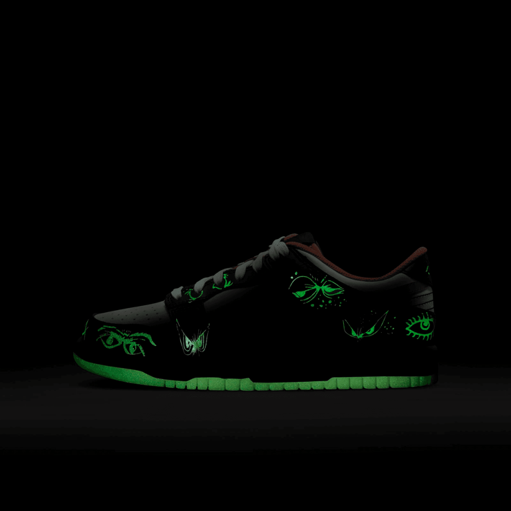 Nike Dunk Low Premium 'Halloween' 2021 (GS) Angle 5