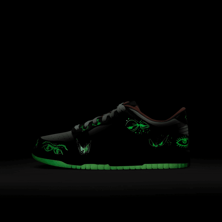 Nike Dunk Low Premium 'Halloween' 2021 (GS) Angle 5