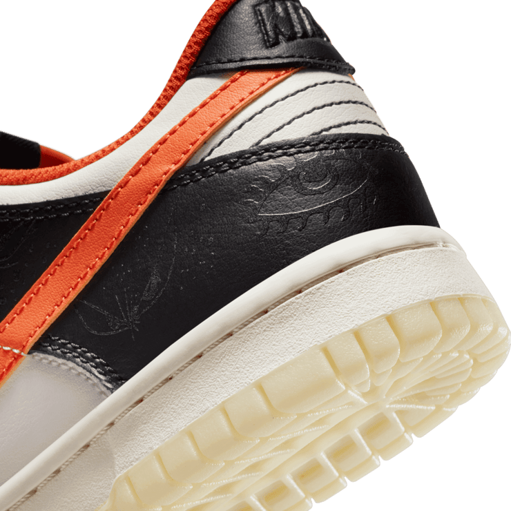 Nike Dunk Low Premium 'Halloween' 2021 (GS) Angle 3