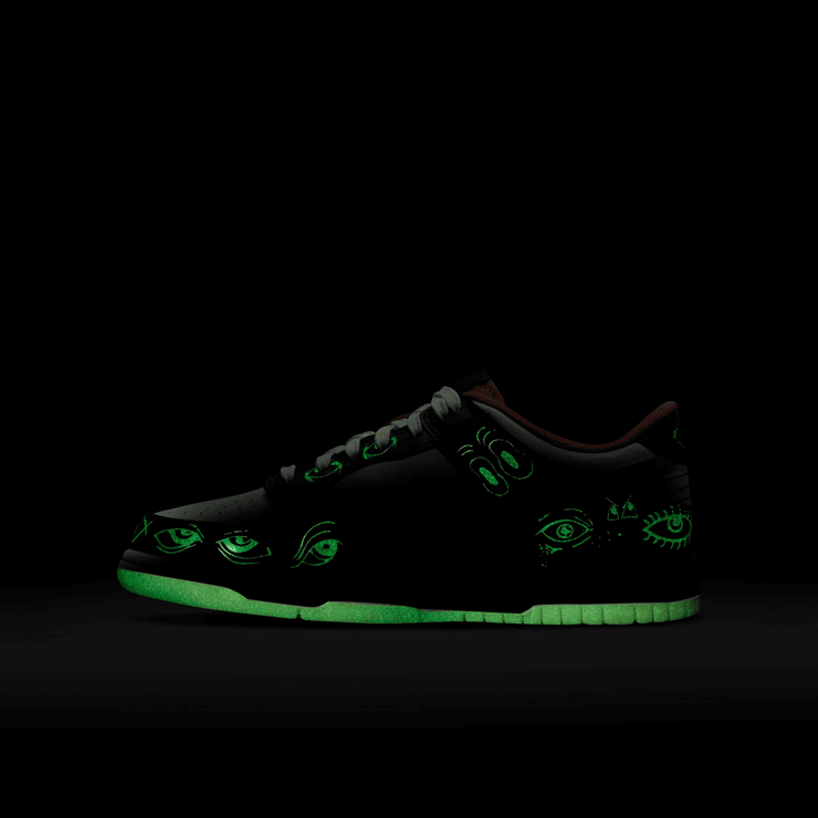 Nike Dunk Low Premium 'Halloween' 2021 (GS) Angle 6