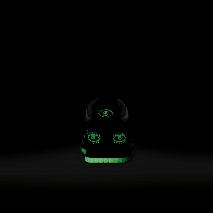 Nike Dunk Low Premium 'Halloween' 2021 (GS) Angle 4