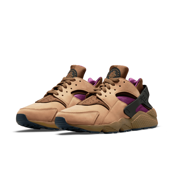 Nike Air Huarache LE 'Praline' Angle 2