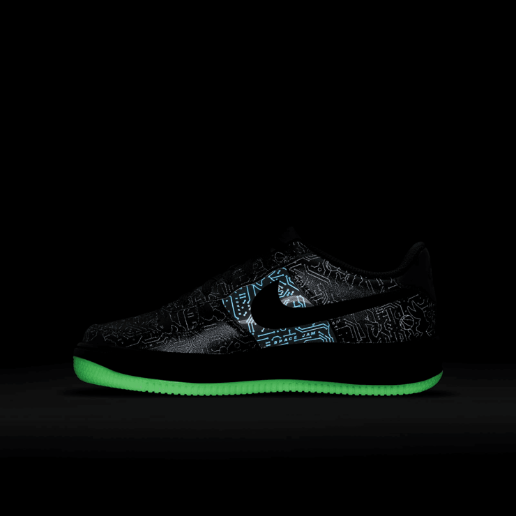 Nike Space Jam x Air Force 1 '06 'Computer Chip' (GS) Angle 8