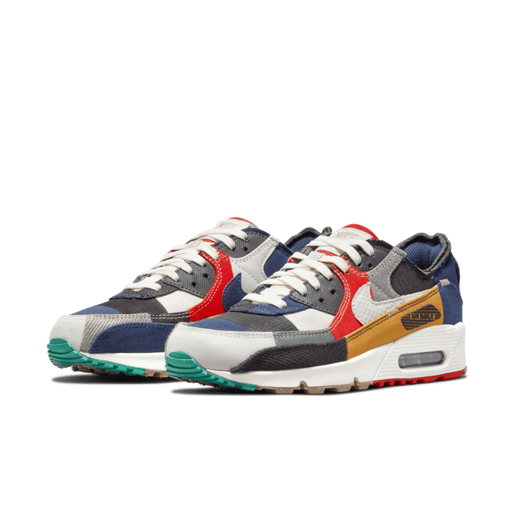 Nike Air Max 90 QS 'Legacy' (W) Angle 2