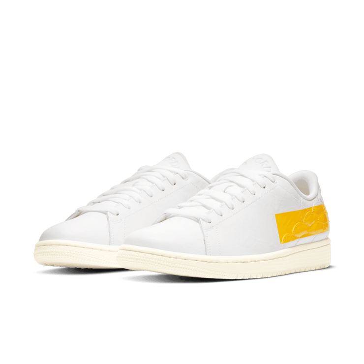 Air Jordan 1 Centre Court 'University Gold' Angle 1