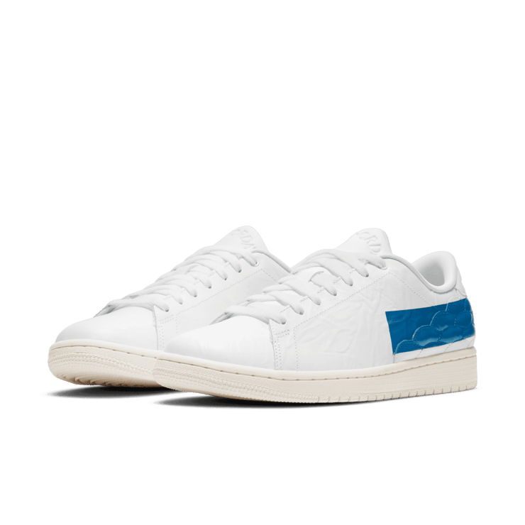 Air Jordan 1 Centre Court Military Blue Angle 1