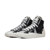 Nike sacai x Blazer Mid 'Black Grey' Angle 2
