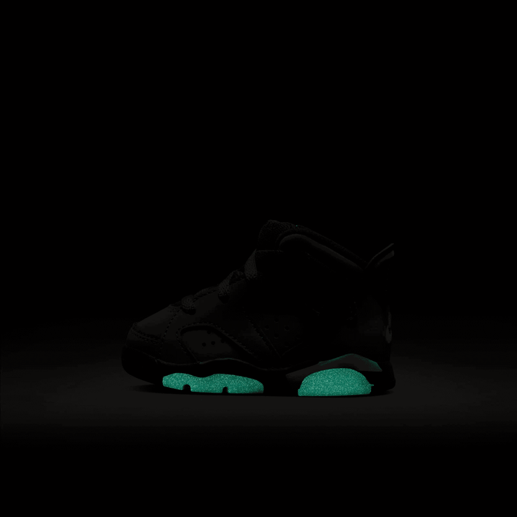 Travis Scott x Air Jordan 6 Retro  'Olive' (TD) Angle 7