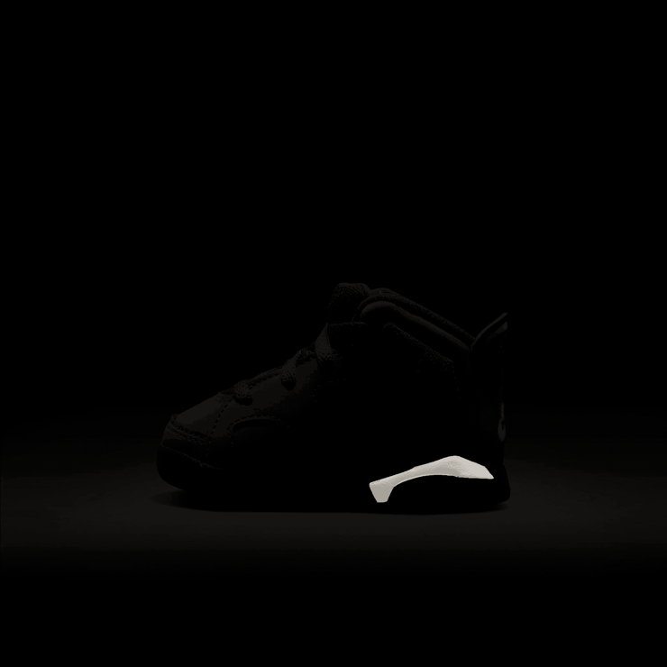 Travis Scott x Air Jordan 6 Retro 'Olive' (TD) Angle 3