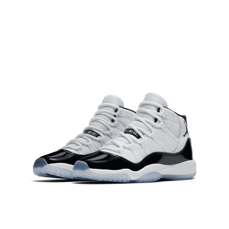 Air Jordan 11 Retro 'Concord' 2018 (GS) Angle 2