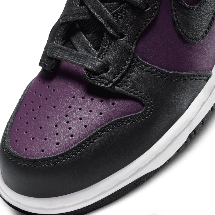 Nike Fragment Design x Dunk High 'Beijing' (PS) Angle 4