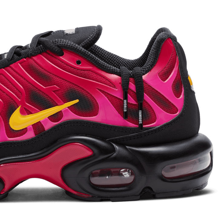 Nike Supreme x Air Max Plus TN 'University Red' Angle 9
