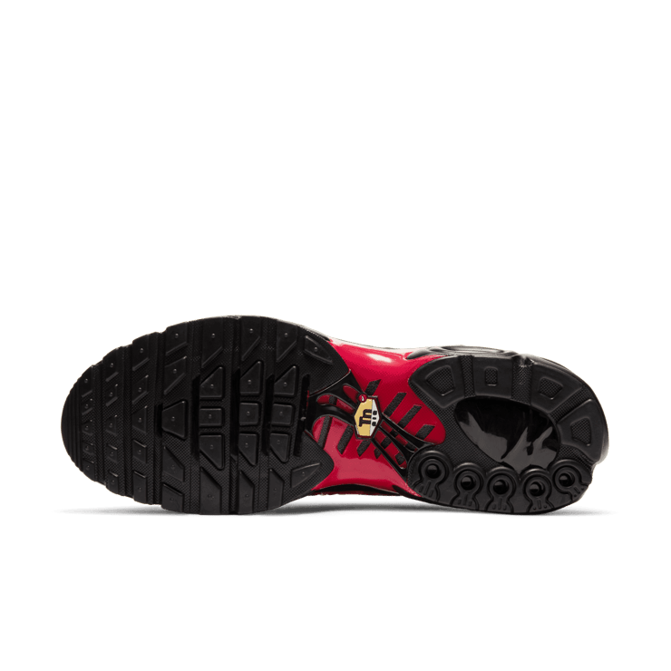 Nike Supreme x Air Max Plus TN 'University Red' Angle 0