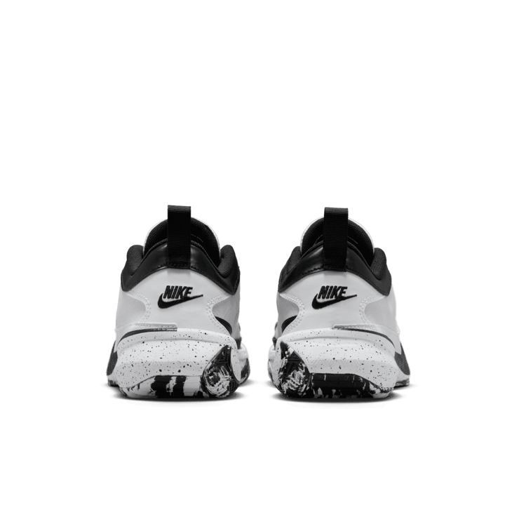 Nike Zoom Freak 5 'Oreo' (GS) Angle 3