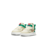 Nike Air Force 1 Mid EasyOn SE 'Coconut Milk Stadium Green' (GS) Angle 3