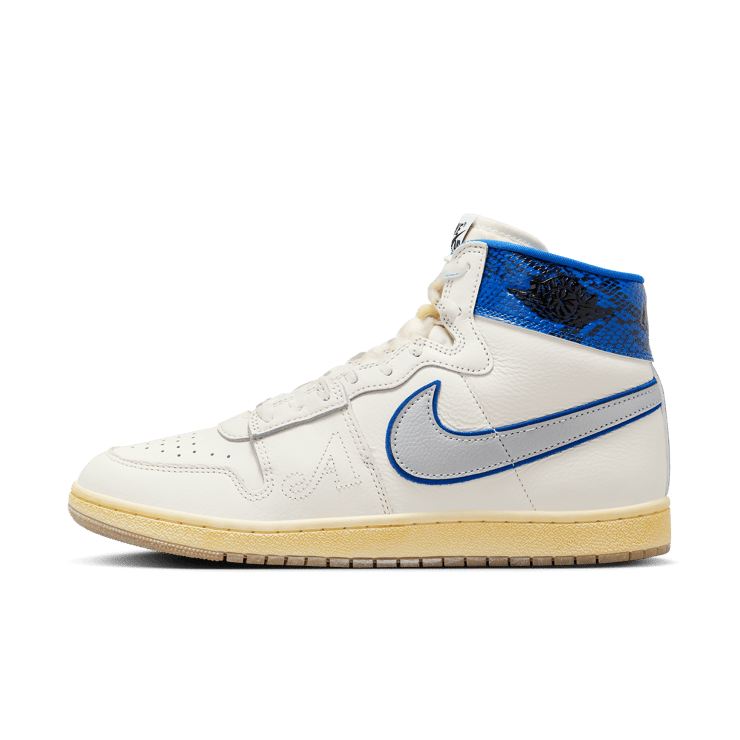 Jordan Air Ship PE SP Awake NY Game Royal Angle 0