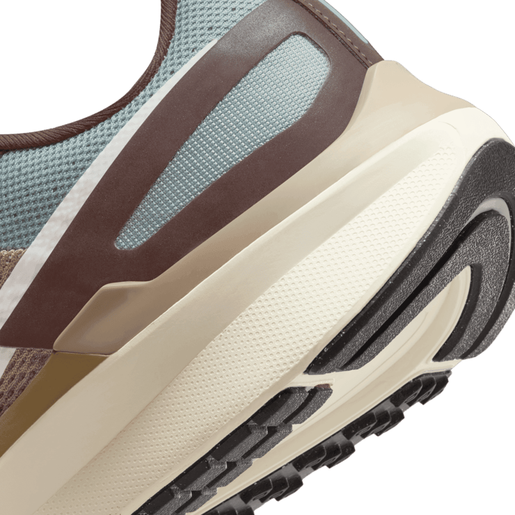 Nike Structure 25 Premium Road Angle 5
